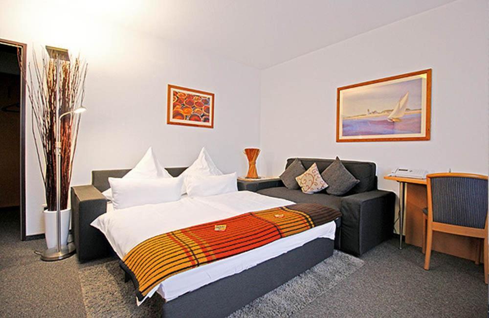 Hotel Lindenkrug Gütersloh Esterno foto