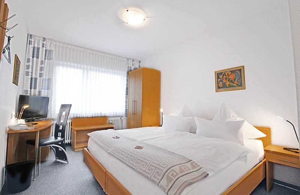 Hotel Lindenkrug Gütersloh Esterno foto