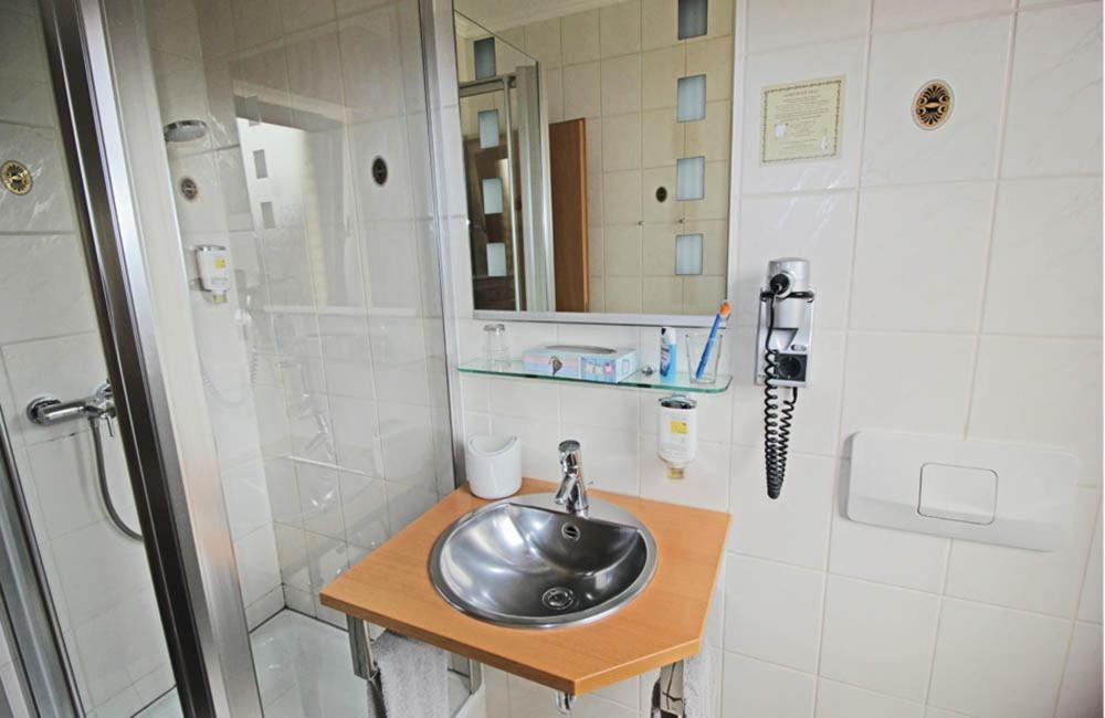 Hotel Lindenkrug Gütersloh Camera foto