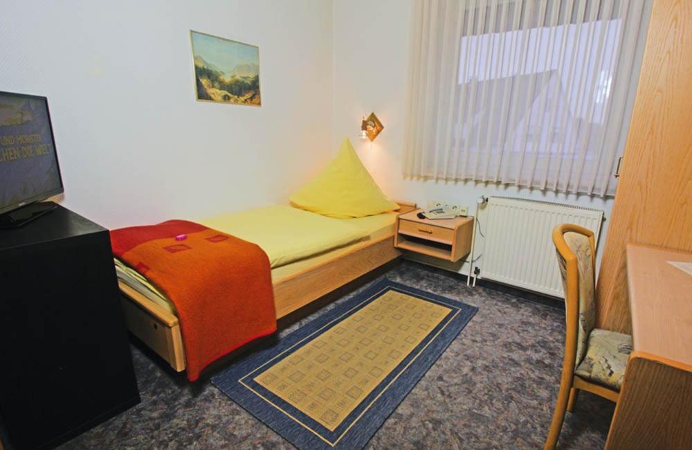 Hotel Lindenkrug Gütersloh Esterno foto